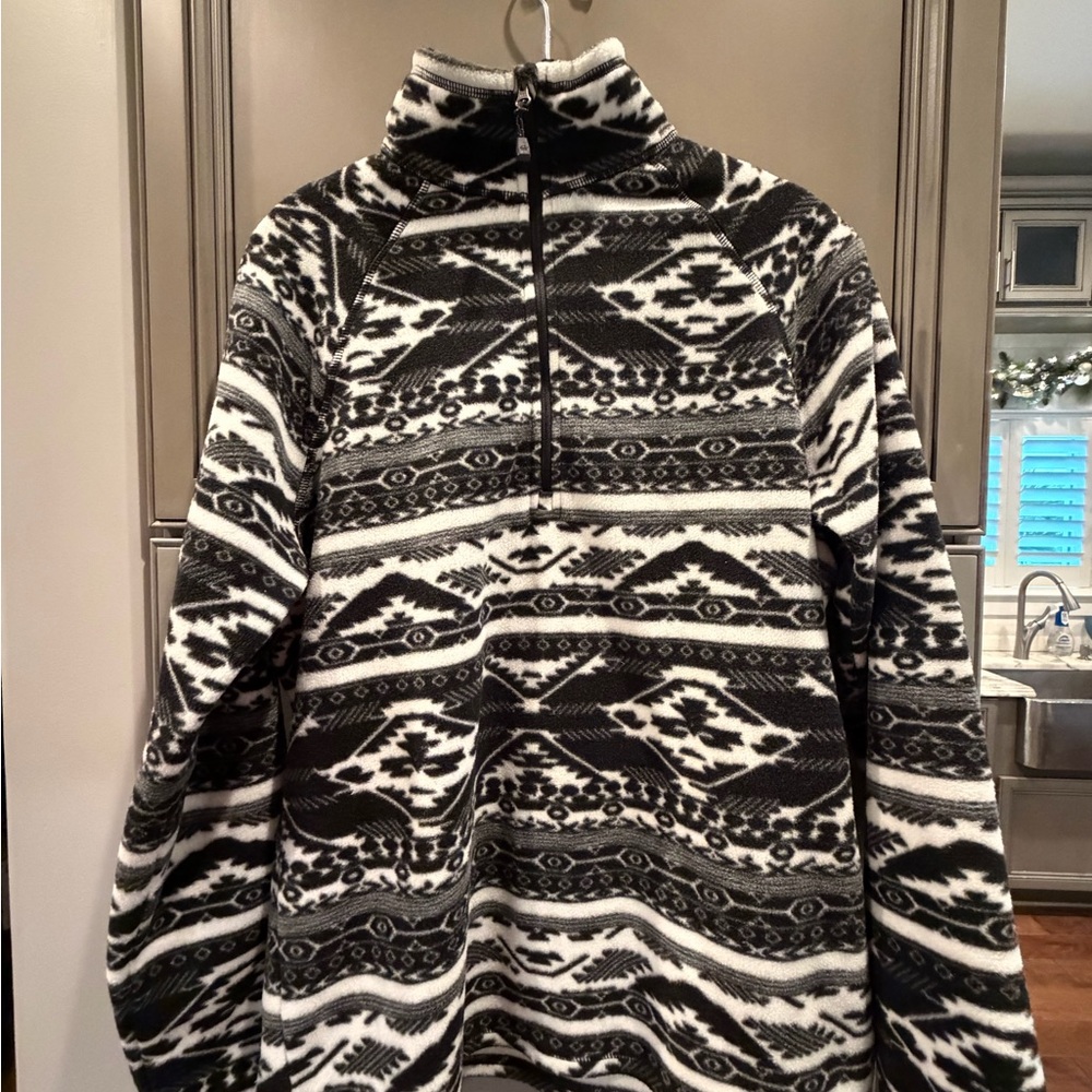 Eddie Bauer Black and White Zip Up Sweater